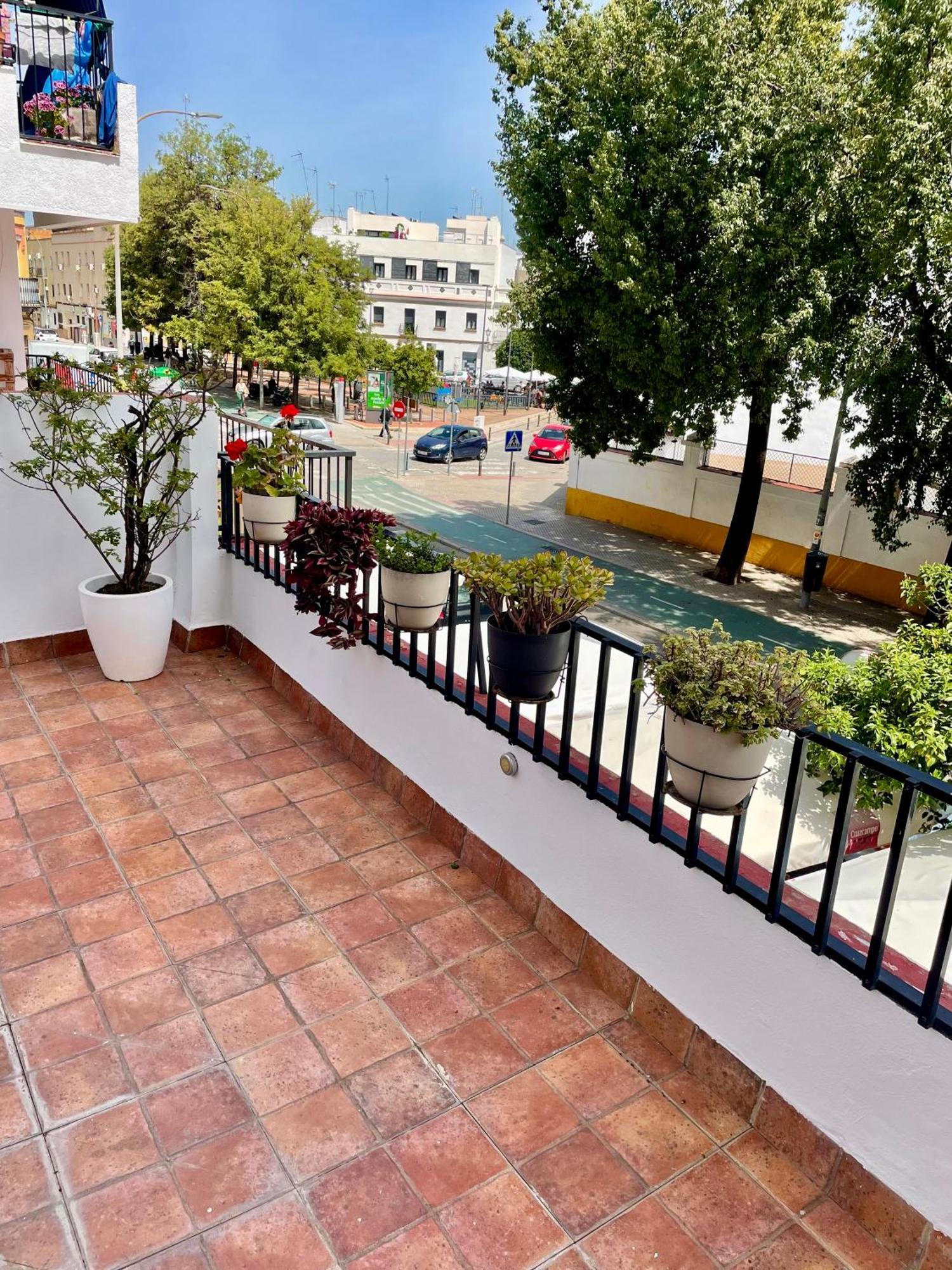 La Terraza De Triana Apartment Севиля Екстериор снимка